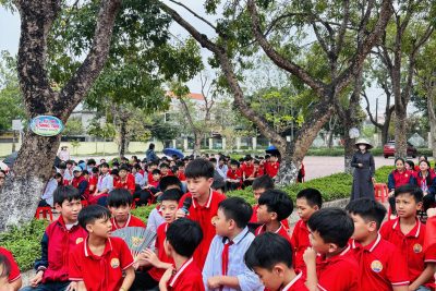 TRƯỜNG THCS NINH MỸ TỔ CHỨC CHUỖI HOẠT ĐỘNG CHÀO MỪNG THÁNG BA Ý NGHĨA