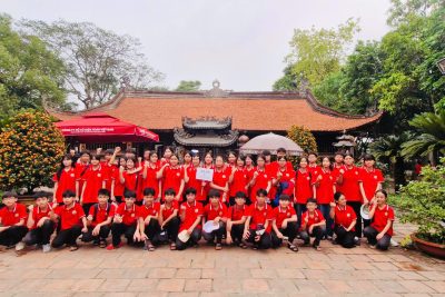 THAM QUAN TRẢI NGHIỆM “HÀNH TRÌNH VỀ NGUỒN” – HÀNH TRÌNH Ý NGHĨA CỦA HỌC SINH TRƯỜNG THCS NINH MỸ